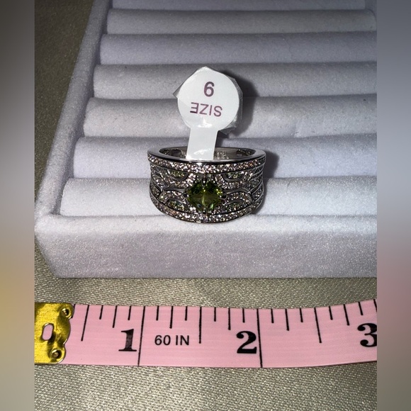 Ring bomb summer of 2025 birthday August ring size 9.  New. - Picture 1 of 2